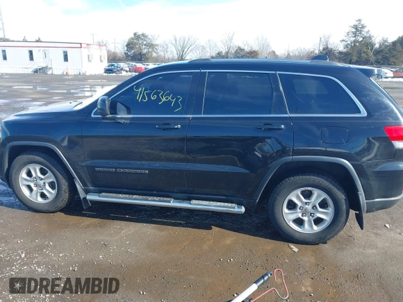 2017 Jeep Grand Cherokee Laredo with VIN 1C4RJEAGXHC685888, listed as a IAAI auction lot 41563643 with 193,997 mi miles. Bid and sale history available at carsss.com. Image 14.