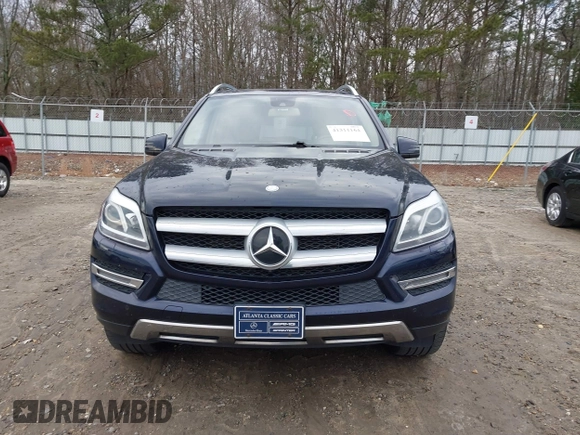 2015 Mercedes-Benz GL-Class GL 450 with VIN 4JGDF6EE9FA513009, listed as a IAAI auction lot 41311164 with 121,185 mi miles. Bid and sale history available at carsss.com. Image 12.