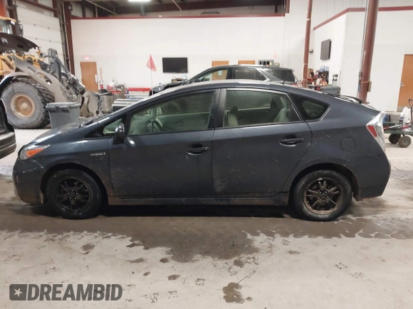 2013 Toyota Prius One with VIN JTDKN3DU4D1716361, listed as a IAAI auction lot 41695177 with 221,708 mi miles. Bid and sale history available at carsss.com. Image 14.