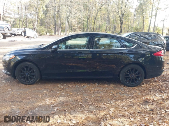 2017 Ford Fusion SE with VIN 3FA6P0HD4HR274977, listed as a IAAI auction lot 40722867 with 108,470 mi miles. Bid and sale history available at carsss.com. Image 14.