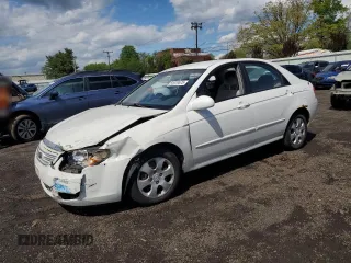 2007 Kia Spectra EX z VIN KNAFE122275474185, wystawiony jako Copart lot #55979575 z przebiegiem 122 776 mil mil oraz Szkody całkowita. Historia ofert i sprzedaży dostępna na DreamBid. Obrazek 1.