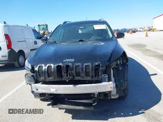 2017 Jeep Cherokee Limited with VIN 1C4PJMDS4HW564127, listed as a IAAI auction lot 41808675 with 144,472 mi miles. Bid and sale history available at carsss.com. Image 12.