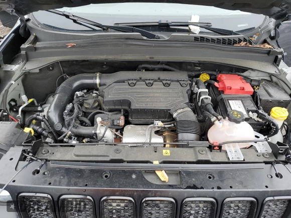 2023 Jeep Renegade Altitude with VIN ZACNJDE18PPP27111, listed as a Copart auction lot 61029255 with 11,071 mi miles and Salvage title. Bid and sale history available at DreamBid. Image 12.