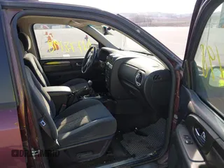 2006 GMC Envoy SLE z VIN 1GKDT13S762328884, wystawiony jako IAAI lot #41778198 z przebiegiem Nie podano mil oraz . Historia ofert i sprzedaży dostępna na DreamBid. Obrazek 5.