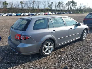 2006 Mazda 6 S Sport VE with VIN 1YVHP82D165M03312, listed as a IAAI auction lot 39201554 with 96,270 mi miles and . Bid and sale history available at carsss.com. Image 4.