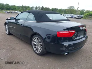 2012 Audi A5 Premium z VIN WAUCFAFH2CN009091, wystawiony jako IAAI lot #42369065 z przebiegiem 100 592 mil mil oraz . Historia ofert i sprzedaży dostępna na DreamBid. Obrazek 3.