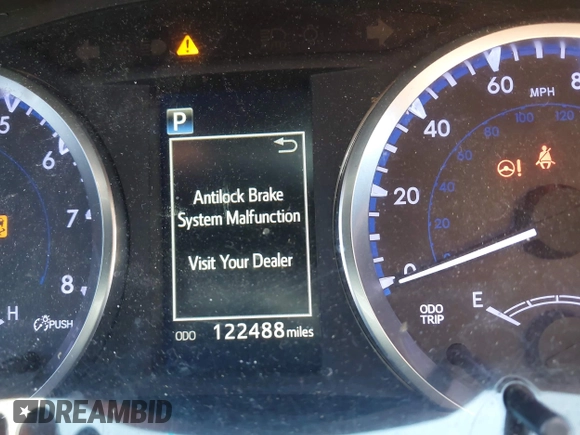 2018 Toyota Highlander LE with VIN 5TDZZRFH7JS250025, listed as a IAAI auction lot 42635985 with 122,488 mi miles and . Bid and sale history available at DreamBid. Image 16.
