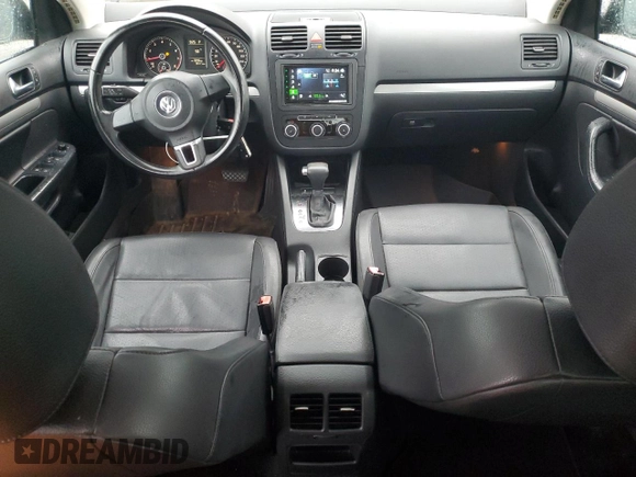 2010 Volkswagen Jetta SE z VIN 3VWRZ7AJ3AM139161, wystawiony jako Copart lot #56410925 z przebiegiem 78 317 mil mil oraz Czysty tytuł • Clean title. Historia ofert i sprzedaży dostępna na DreamBid. Obrazek 8.