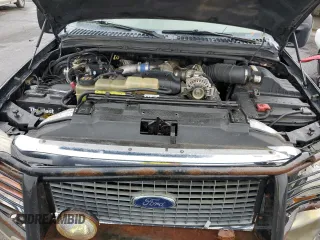 2001 Ford Excursion Limited z VIN 1FMSU43F31EC18728, wystawiony jako Copart lot #58974105 z przebiegiem 266 747 mil mil oraz Szkoda całkowita • Salvage title. Historia ofert i sprzedaży dostępna na DreamBid. Obrazek 11.