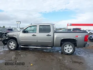 2013 Chevrolet Silverado 1500 LT with VIN 3GCPKSE70DG232285, listed as a IAAI auction lot 40881769 with 110,837 mi miles and . Bid and sale history available at DreamBid. Image 14.