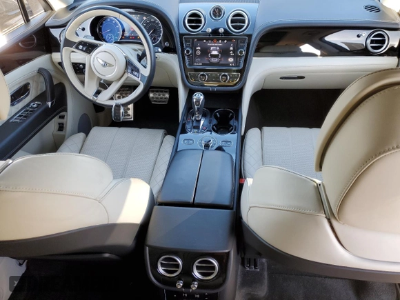 2018 Bentley Bentayga Signature z VIN SJAAC2ZV5JC017769, wystawiony jako Copart lot #80888443 z przebiegiem 24 775 mil mil oraz . Historia ofert i sprzedaży dostępna na DreamBid. Obrazek 8.