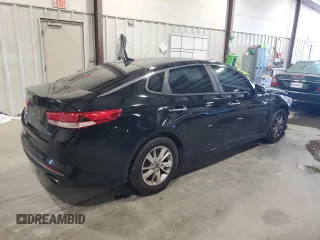 2016 Kia Optima LX z VIN 5XXGT4L35GG103586, wystawiony jako Copart lot #51571975 z przebiegiem 142 937 mil mil oraz Szkoda całkowita • Salvage title. Historia ofert i sprzedaży dostępna na DreamBid. Obrazek 3.