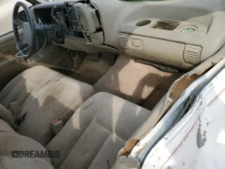 1996 Chevrolet Silverado 1500 with VIN 1GCEC14M5TZ124085, listed as a Copart auction lot 59532234 with 137,619 mi miles and Non Repairable. Bid and sale history available at DreamBid. Image 8.