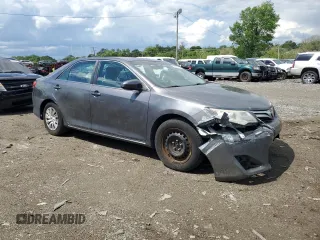 2014 Toyota Camry L with VIN 4T4BF1FKXER365261, listed as a Copart auction lot 55895625 with 170,874 mi miles and Clean Title. Bid and sale history available at DreamBid. Image 4.