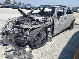 2024 Mercedes-Benz C 300 z VIN W1KAF4GB3RR217669, wystawiony jako Copart lot #54194875 z przebiegiem Nie podano mil oraz Nie do naprawy • Non repairable. Historia ofert i sprzedaży dostępna na DreamBid. Obrazek 1.