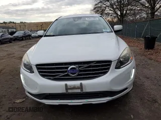 2016 Volvo XC60 T5 Premier with VIN YV4612RK0G2809565, listed as a Copart auction lot 43631585 with 43,164 mi miles and Salvage Title. Bid and sale history available at carsss.com. Image 5.
