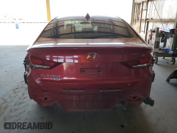 2017 Hyundai Elantra SE z VIN 5NPD74LF4HH142127, wystawiony jako Copart lot #57972015 z przebiegiem 104 176 mil mil oraz Szkoda całkowita • Salvage title. Historia ofert i sprzedaży dostępna na DreamBid. Obrazek 6.