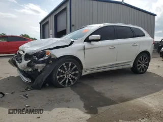 2015 Volvo XC60 T6 Platinum z VIN YV4902RM5F2701166, wystawiony jako Copart lot #57146735 z przebiegiem 156 235 mil mil oraz Szkoda całkowita • Salvage title. Historia ofert i sprzedaży dostępna na DreamBid. Obrazek 1.