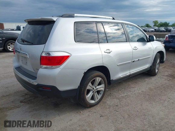 2013 Toyota Highlander Limited with VIN 5TDDK3EH9DS181923, listed as a IAAI auction lot 42139593 with 320,605 mi miles and . Bid and sale history available at DreamBid. Image 4.