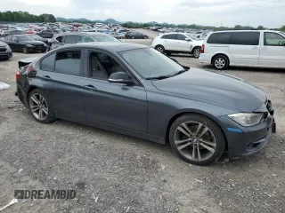 2013 BMW 3 Series 328i z VIN WBA3A5C59DF352539, wystawiony jako Copart lot #55279645 z przebiegiem 119 870 mil mil oraz Czysty tytuł • Clean title. Historia ofert i sprzedaży dostępna na DreamBid. Obrazek 4.