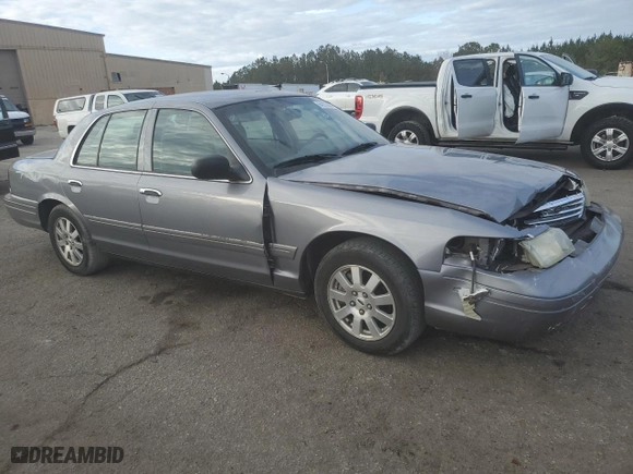 2006 Ford Crown Victoria LX with VIN 2FAHP74V46X115424, listed as a Copart auction lot 84219954 with 226,239 mi miles and Salvage Title. Bid and sale history available at carsss.com. Image 4.