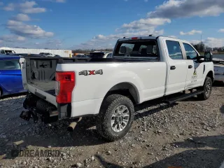 2021 Ford Super Duty F-250 SRW XL with VIN 1FT7W2B69MEC86742, listed as a Copart auction lot 85062804 with 99,473 mi miles and Salvage Title. Bid and sale history available at carsss.com. Image 3.
