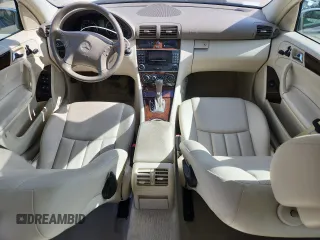 2007 Mercedes-Benz C 280 Luxury with VIN WDBRF54H97A936639, listed as a Copart auction lot 62025045 with 121,598 mi miles and Clean title. Bid and sale history available at DreamBid. Image 8.