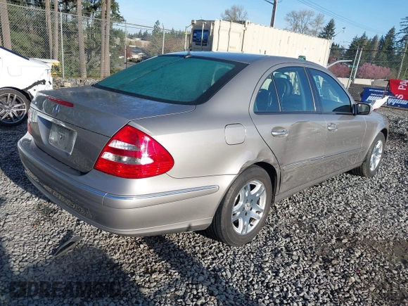 2006 Mercedes-Benz E-Class 3.5L with VIN WDBUF56J36A765623, listed as a IAAI auction lot 41903359 with 46,856 mi miles. Bid and sale history available at carsss.com. Image 4.