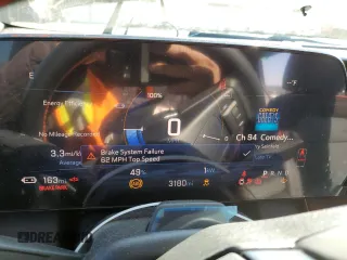 2024 Chevrolet Equinox EV RS z VIN 3GN7DNRP6RS223852, wystawiony jako Copart lot #55129675 z przebiegiem 3 180 mil mil oraz Szkoda całkowita • Salvage title. Historia ofert i sprzedaży dostępna na DreamBid. Obrazek 9.