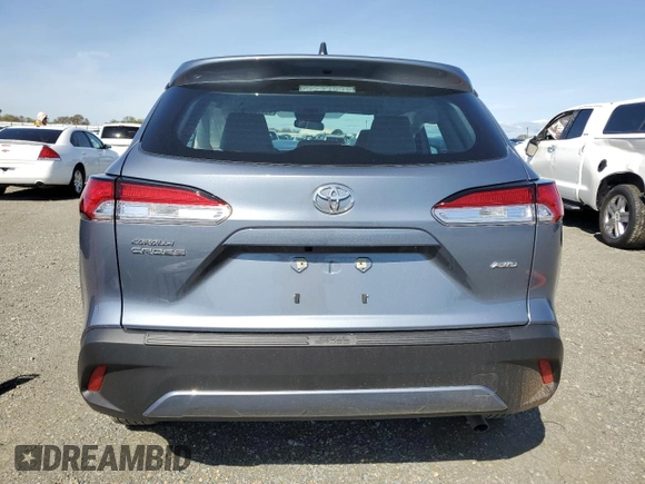 2024 Toyota Corolla Cross L z VIN 7MUAAABG2RV119279, wystawiony jako Copart lot #49690865 z przebiegiem 6 104 mil mil oraz Szkoda całkowita • Salvage title. Historia ofert i sprzedaży dostępna na DreamBid. Obrazek 6.