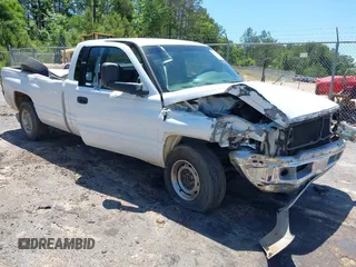2000 Dodge 2500 z VIN 3B7KC2363YG117137, wystawiony jako IAAI lot #42177757 z przebiegiem 202 582 mil mil oraz . Historia ofert i sprzedaży dostępna na DreamBid. Obrazek 1.