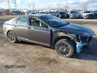 2015 Lincoln MKZ Hybrid with VIN 3LN6L2LU3FR624116, listed as a IAAI auction lot 41697007 with 59,083 mi miles. Bid and sale history available at carsss.com. Image 1.