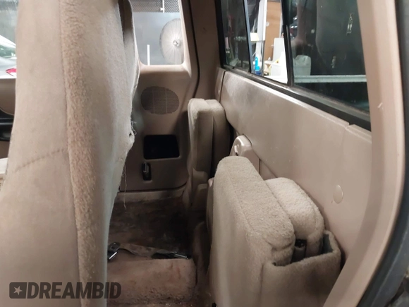 2000 Ford Ranger XLT с VIN 1FTZR15X3YTA63788, выставлен на аукционе IAAI как лот 42553944 с пробегом 143 754 миль миль и . История ставок и продаж доступна на DreamBid. Изображение 8.