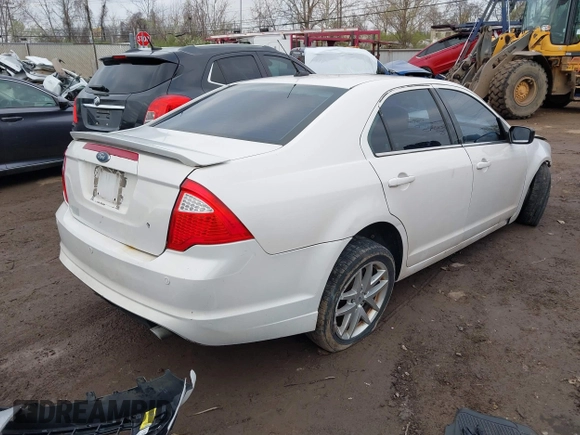 2011 Ford Fusion SEL with VIN 3FAHP0JG9BR245009, listed as a IAAI auction lot 41898112 with 1 mi miles. Bid and sale history available at carsss.com. Image 4.