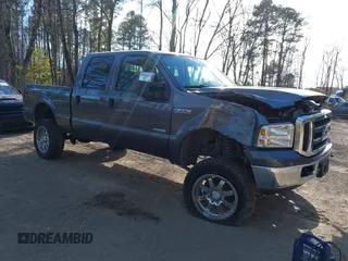 2007 Ford Super Duty F-250 XL with VIN 1FTSW21P77EA94129, listed as a IAAI auction lot 41396679 with 127,121 mi miles. Bid and sale history available at carsss.com. Image 1.