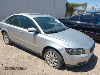 2007 Volvo S40 2.5L Turbo с VIN YV1MS682672313437, выставлен на аукционе IAAI как лот 42075531 с пробегом 158 786 миль миль и . История ставок и продаж доступна на DreamBid. Изображение 1.