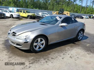 2006 Mercedes-Benz SLK 280 z VIN WDBWK54F86F077218, wystawiony jako Copart lot #53030635 z przebiegiem 95 151 mil mil oraz Szkody całkowita. Historia ofert i sprzedaży dostępna na DreamBid. Obrazek 1.