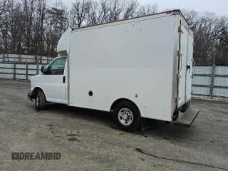 2015 Chevrolet Express Commercial with VIN 1GB0G2CF0F1111744, listed as a Copart auction lot 44577955 with 195,146 mi miles and Clean Title. Bid and sale history available at carsss.com. Image 2.
