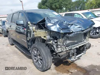 2021 Chevrolet Suburban LS z VIN 1GNSCBKD9MR352191, wystawiony jako IAAI lot #42497600 z przebiegiem 44 113 mil mil oraz . Historia ofert i sprzedaży dostępna na DreamBid. Obrazek 1.