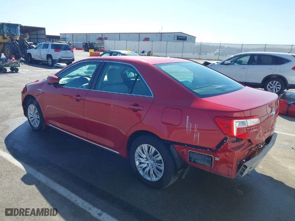 2013 Toyota Camry Hybrid LE with VIN 4T1BD1FK1DU077613, listed as a IAAI auction lot 41733735 with 171,233 mi miles. Bid and sale history available at carsss.com. Image 3.