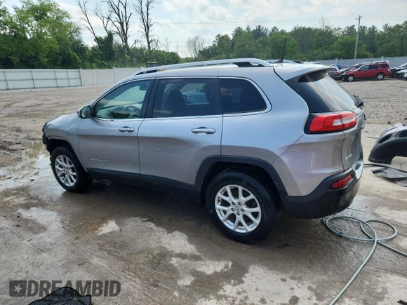 2017 Jeep Cherokee Latitude с VIN 1C4PJMCB5HW501880, выставлен на аукционе Copart как лот 62680875 с пробегом 185 491 миль миль и На запчасти • Non repairable. История ставок и продаж доступна на DreamBid. Изображение 2.