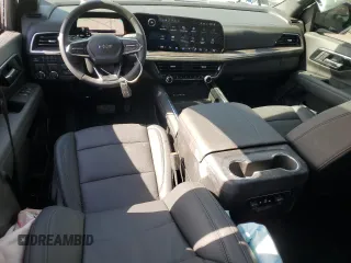 2025 Chevrolet Suburban Z71 z VIN 1GNS6DRD5SR178769, wystawiony jako Copart lot #48332075 z przebiegiem 1 117 mil mil oraz Szkoda całkowita • Salvage title. Historia ofert i sprzedaży dostępna na DreamBid. Obrazek 8.