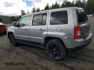 2015 Jeep Patriot Altitude z VIN 1C4NJRBB3FD426238, wystawiony jako Copart lot #58094965 z przebiegiem 107 969 mil mil oraz Szkoda całkowita • Salvage title. Historia ofert i sprzedaży dostępna na DreamBid. Obrazek 2.