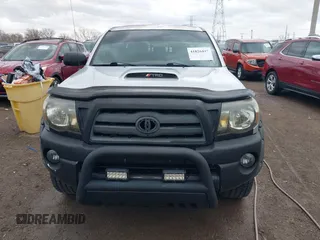 2008 Toyota Tacoma with VIN 3TMMU52NX8M005775, listed as a IAAI auction lot 41826447 with 117,775 mi miles and . Bid and sale history available at DreamBid. Image 12.
