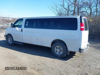 2018 Chevrolet Express Passenger LT z VIN 1GAZGPFGXJ1326392, wystawiony jako IAAI lot #41591765 z przebiegiem 350 366 mil mil oraz . Historia ofert i sprzedaży dostępna na DreamBid. Obrazek 3.