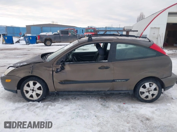 2000 Ford Focus ZX3 with VIN 3FAFP3137YR246156, listed as a IAAI auction lot 41330476 with 209,212 mi miles and . Bid and sale history available at DreamBid. Image 14.