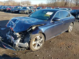 2017 Mercedes-Benz E-Class E 300 Luxury with VIN WDDZF4KB1HA106299, listed as a IAAI auction lot 41088875 with 55,508 mi miles. Bid and sale history available at carsss.com. Image 20.
