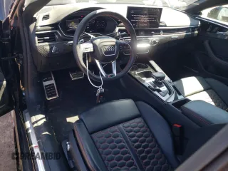 2022 Audi RS 5 z VIN WUANWAF59NA902535, wystawiony jako Copart lot #51490184 z przebiegiem 10 096 mil mil oraz . Historia ofert i sprzedaży dostępna na DreamBid. Obrazek 8.