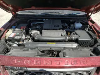 2024 Nissan Frontier Pro-X z VIN 1N6ED1EJ0RN634987, wystawiony jako Copart lot #50594295 z przebiegiem 352 mil mil oraz Szkoda całkowita • Salvage title. Historia ofert i sprzedaży dostępna na DreamBid. Obrazek 11.