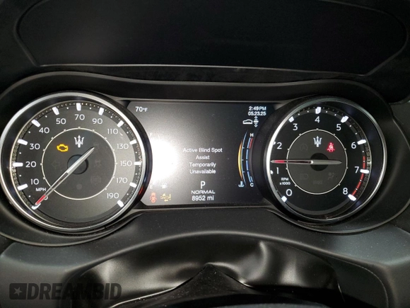 2024 Maserati Levante with VIN ZN661YUM4RX450899, listed as a Copart auction lot 57894355 with 8,952 mi miles and Salvage title. Bid and sale history available at DreamBid. Image 9.